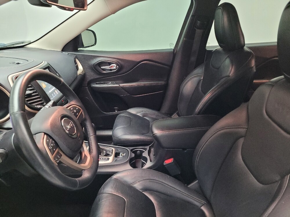 2017 Jeep Cherokee in Montclair, CA 91763 - 18126021 17