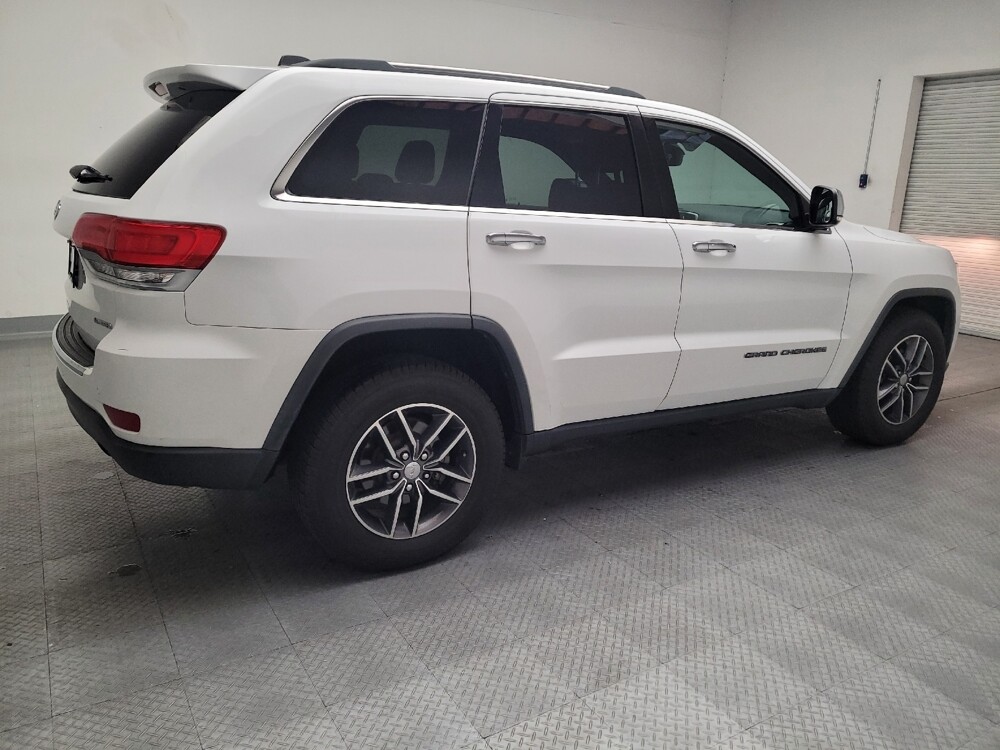 2017 Jeep Grand Cherokee in Downey, CA 90241 - 18126023 10