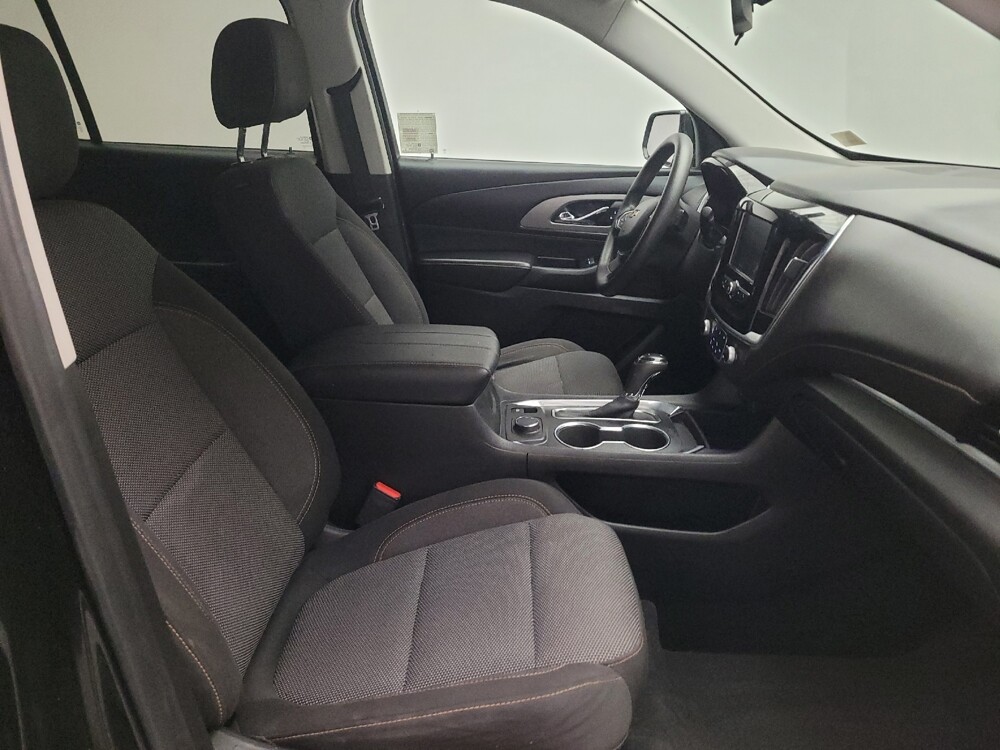 2019 Chevrolet Traverse in Montclair, CA 91763 - 18126025 21