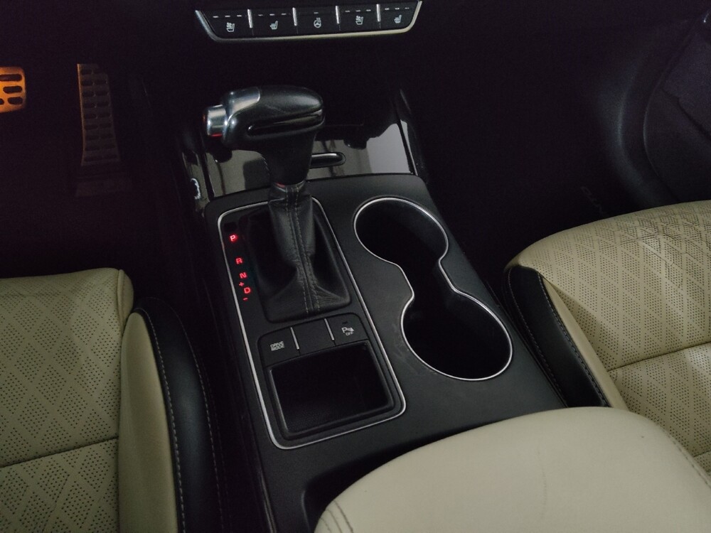 2016 Kia Sorento in Union City, GA 30291 - 18126032 26