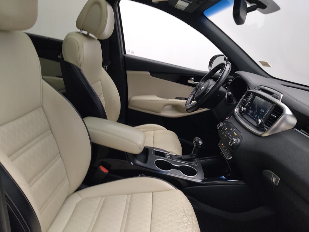 2016 Kia Sorento in Union City, GA 30291 - 18126032 21