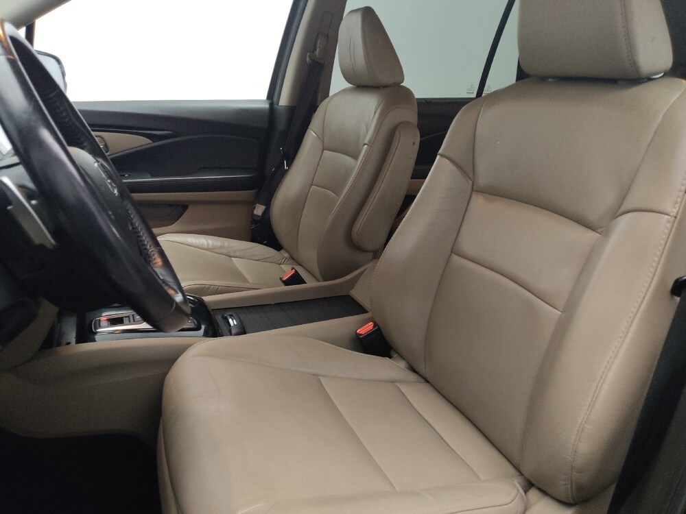 2017 Honda Pilot in Union City, GA 30291 - 18126034 17