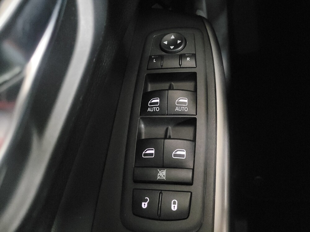2019 Jeep Cherokee in Union City, GA 30291 - 18126035 27