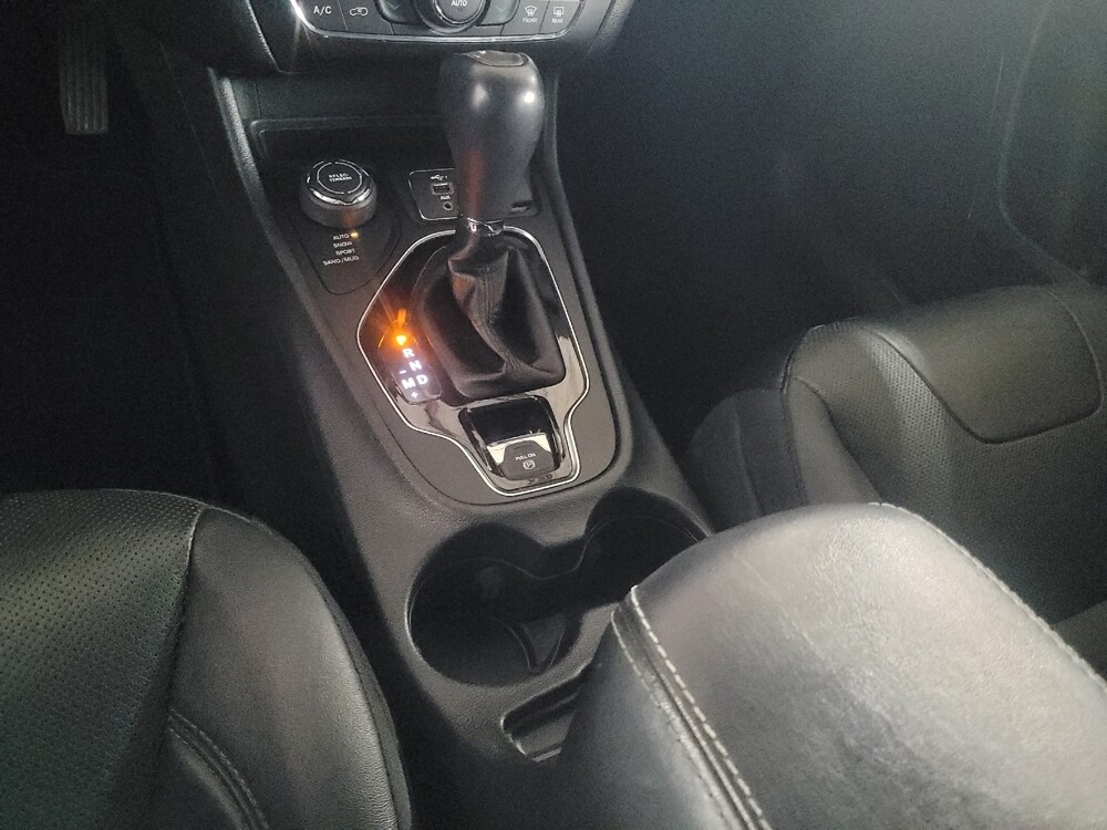 2019 Jeep Cherokee in Union City, GA 30291 - 18126035 26