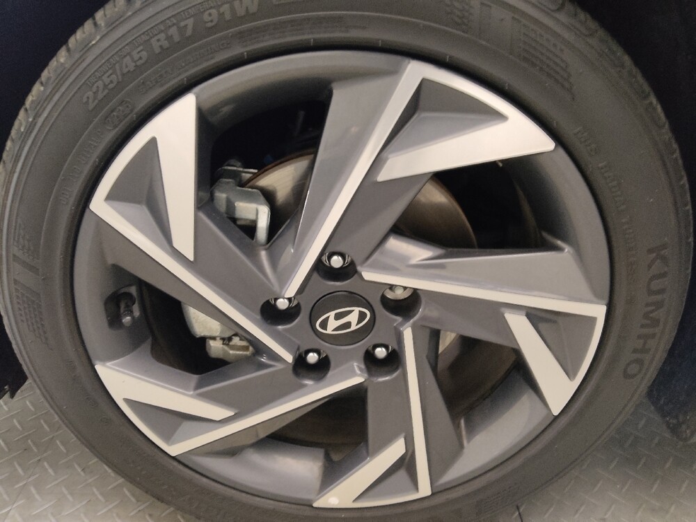 2025 Hyundai Elantra in Conyers, GA 30094 - 18126043 31