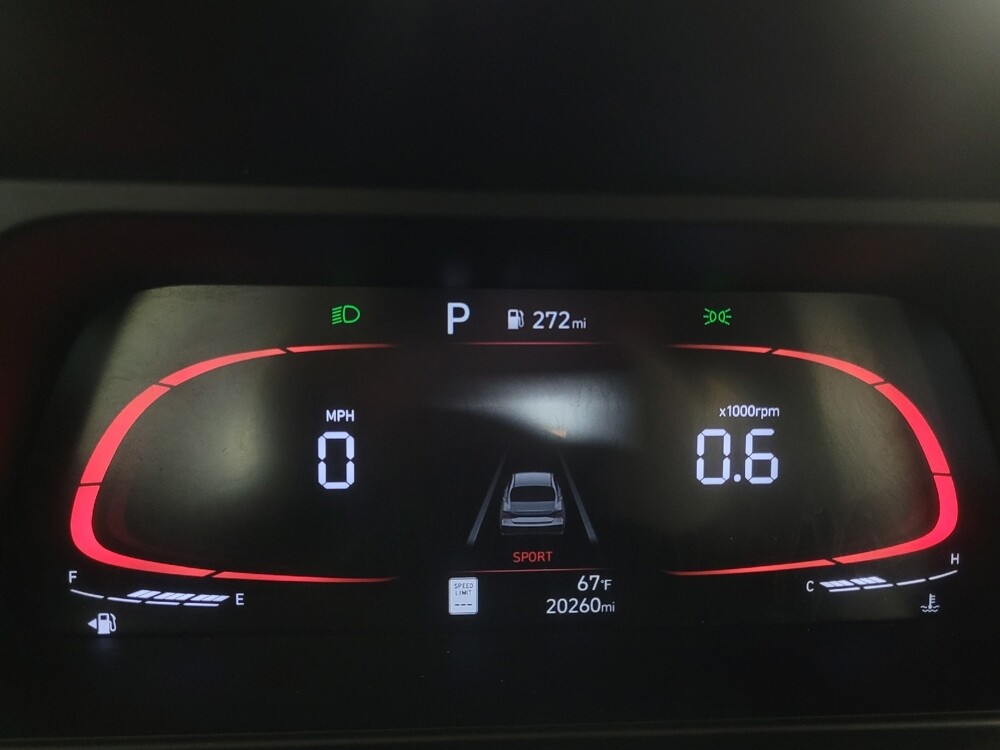 2025 Hyundai Elantra in Conyers, GA 30094 - 18126043 23