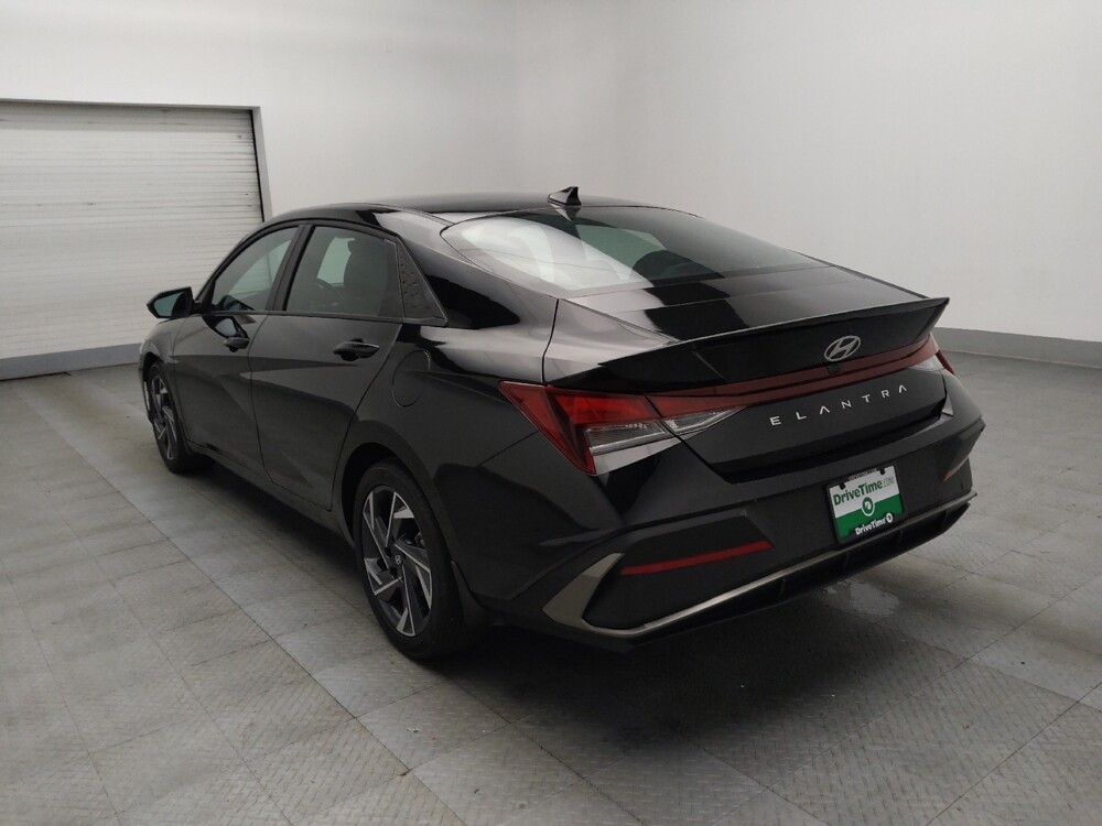 2025 Hyundai Elantra in Conyers, GA 30094 - 18126043 5