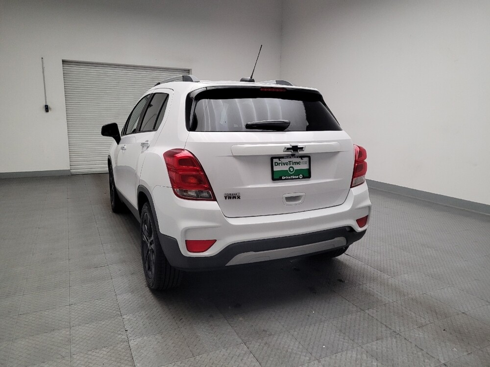 2018 Chevrolet Trax in Riverside, CA 92504 - 18126045 6
