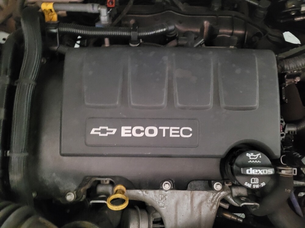 2018 Chevrolet Trax in Riverside, CA 92504 - 18126045 30