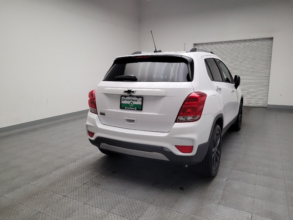 2018 Chevrolet Trax in Riverside, CA 92504 - 18126045 7