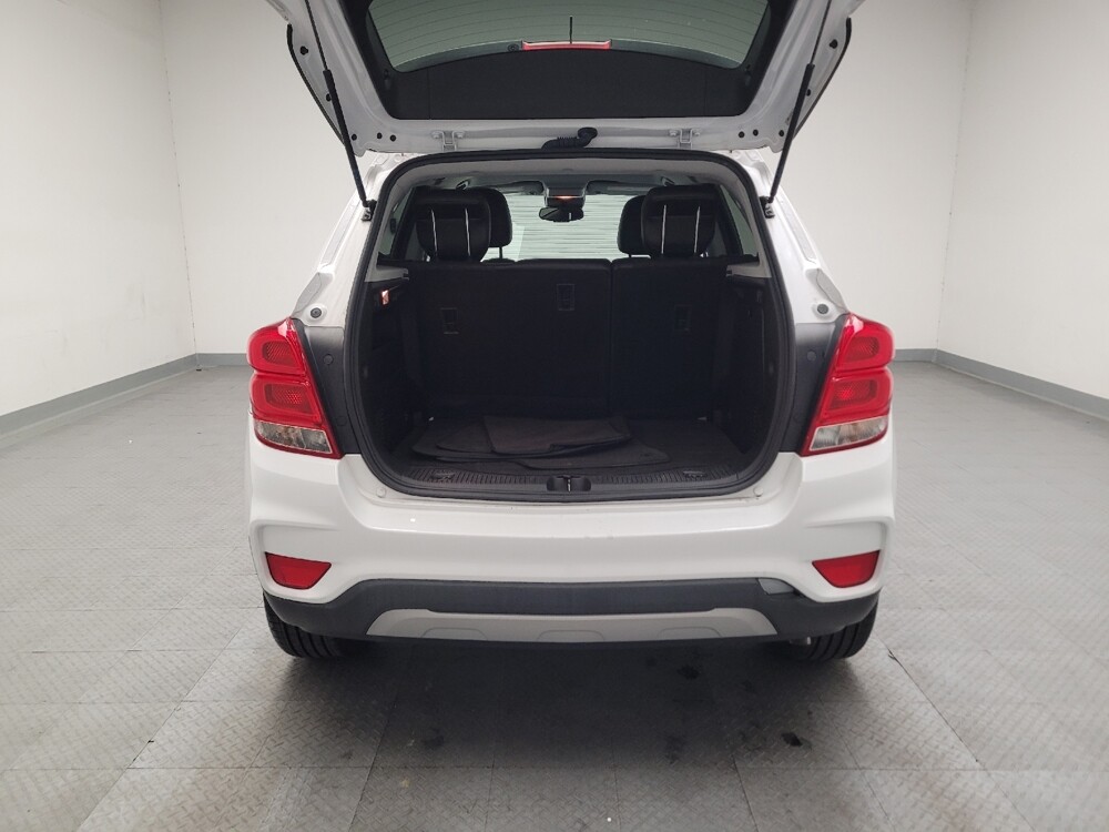 2018 Chevrolet Trax in Riverside, CA 92504 - 18126045 29