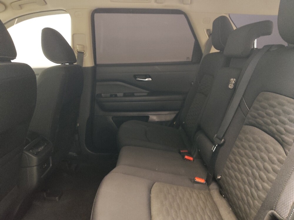 2022 Nissan Pathfinder in Fort Worth, TX 76116 - 18126050 18