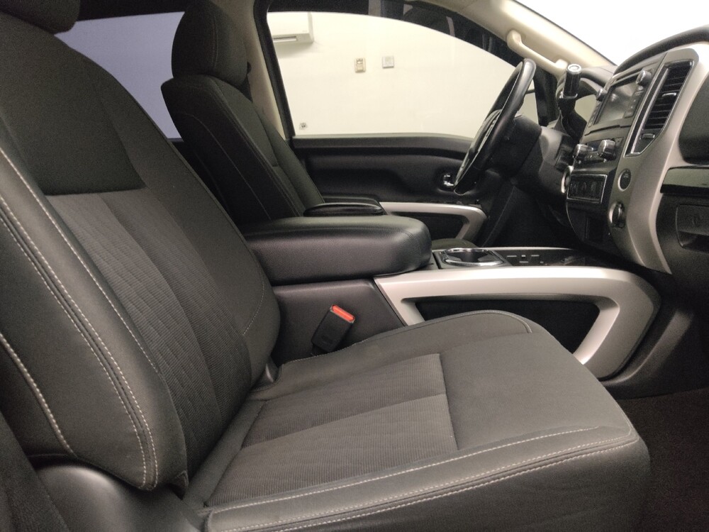 2019 Nissan Titan in Lubbock, TX 79424 - 18126055 21