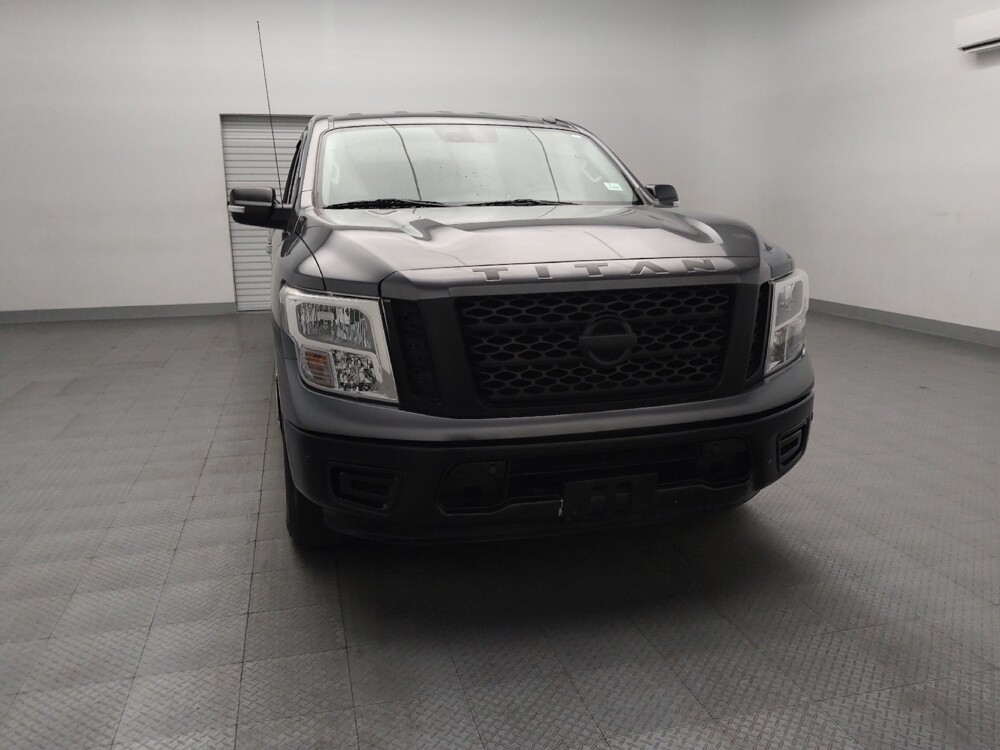 2019 Nissan Titan in Lubbock, TX 79424 - 18126055 14