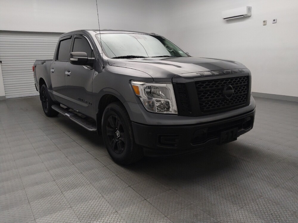 2019 Nissan Titan in Lubbock, TX 79424 - 18126055 13