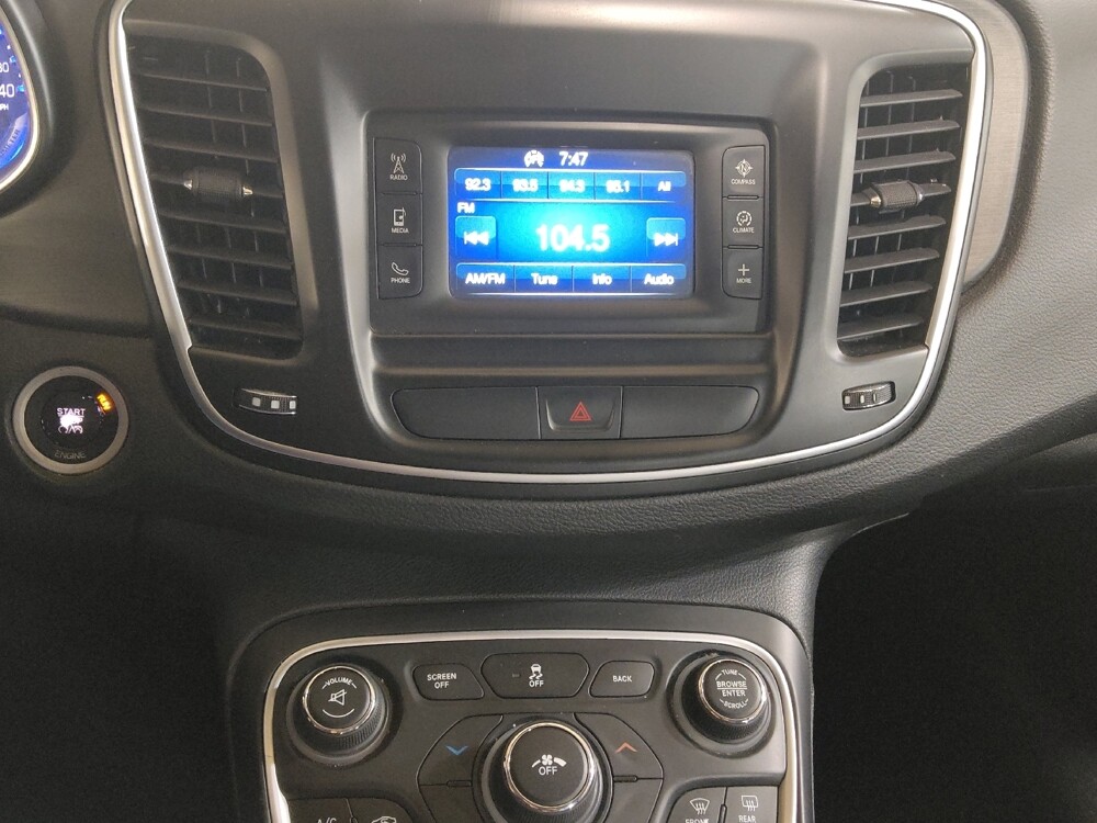 2016 Chrysler 200 in Lewisville, TX 75067 - 18126056 25