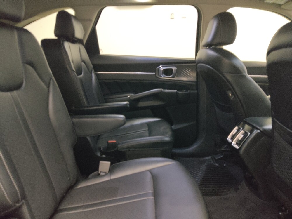 2021 Kia Sorento in Oklahoma City, OK 73139 - 18126057 19