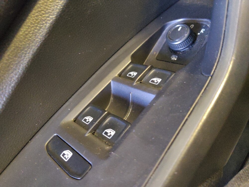 2019 Volkswagen Jetta in Mesa, AZ 85210 - 18126059 27