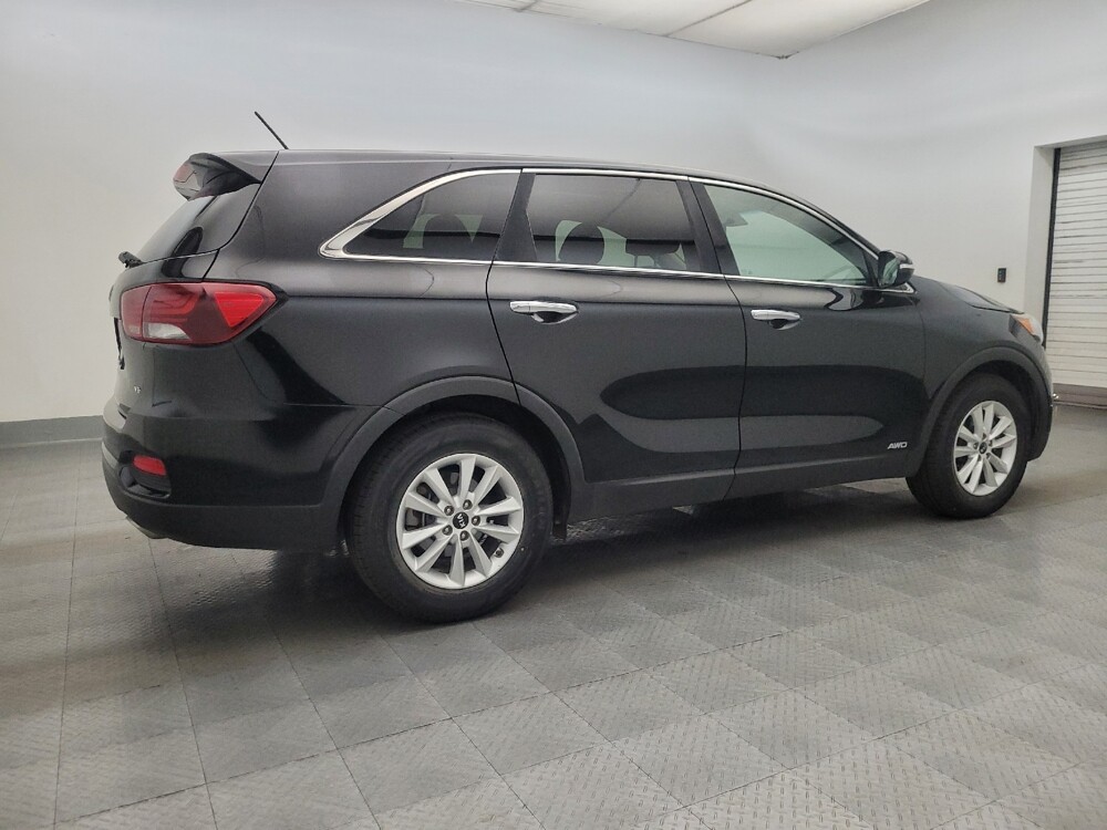2020 Kia Sorento in Glendale, AZ 85301 - 18126064 10