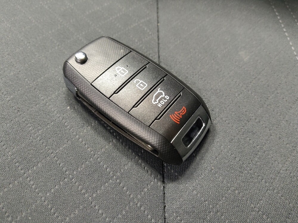 2020 Kia Sorento in Glendale, AZ 85301 - 18126064 32