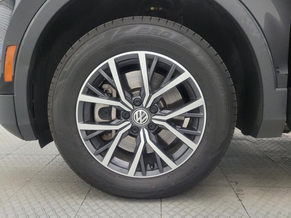 2020 Volkswagen Tiguan in Mesa, AZ 85210 - 18126066 31