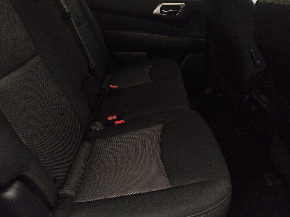 2020 Nissan Pathfinder in Albany, GA 31705 - 18126075 19