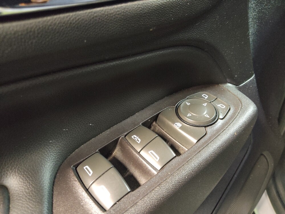 2020 Chevrolet Equinox in Fort Myers, FL 33907 - 18126076 27