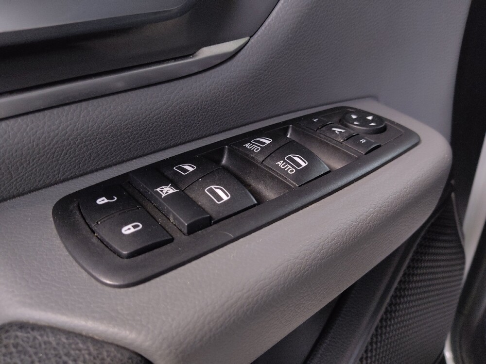 2019 RAM 1500 in Tampa, FL 33619 - 18126079 27