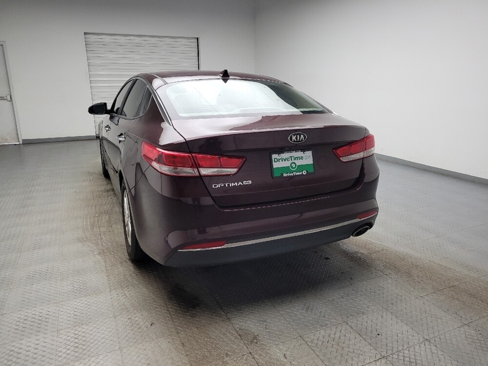 2018 Kia Optima in Grand Rapids, MI 49508 - 18126085 6