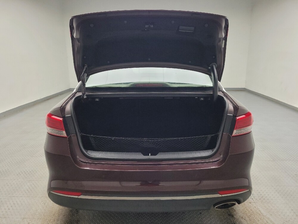 2018 Kia Optima in Grand Rapids, MI 49508 - 18126085 29