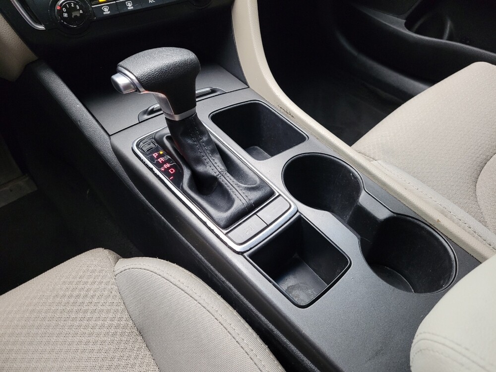 2018 Kia Optima in Grand Rapids, MI 49508 - 18126085 26