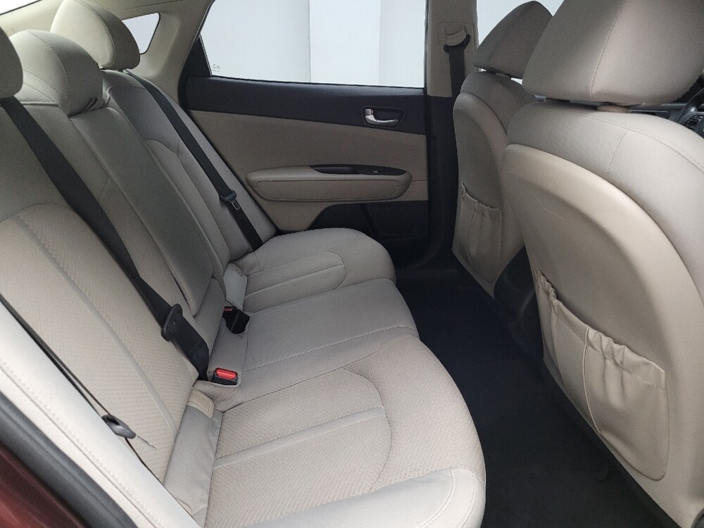 2018 Kia Optima in Grand Rapids, MI 49508 - 18126085 19