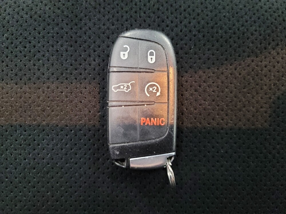 2018 Jeep Grand Cherokee in Las Vegas, NV 89104 - 18126092 32