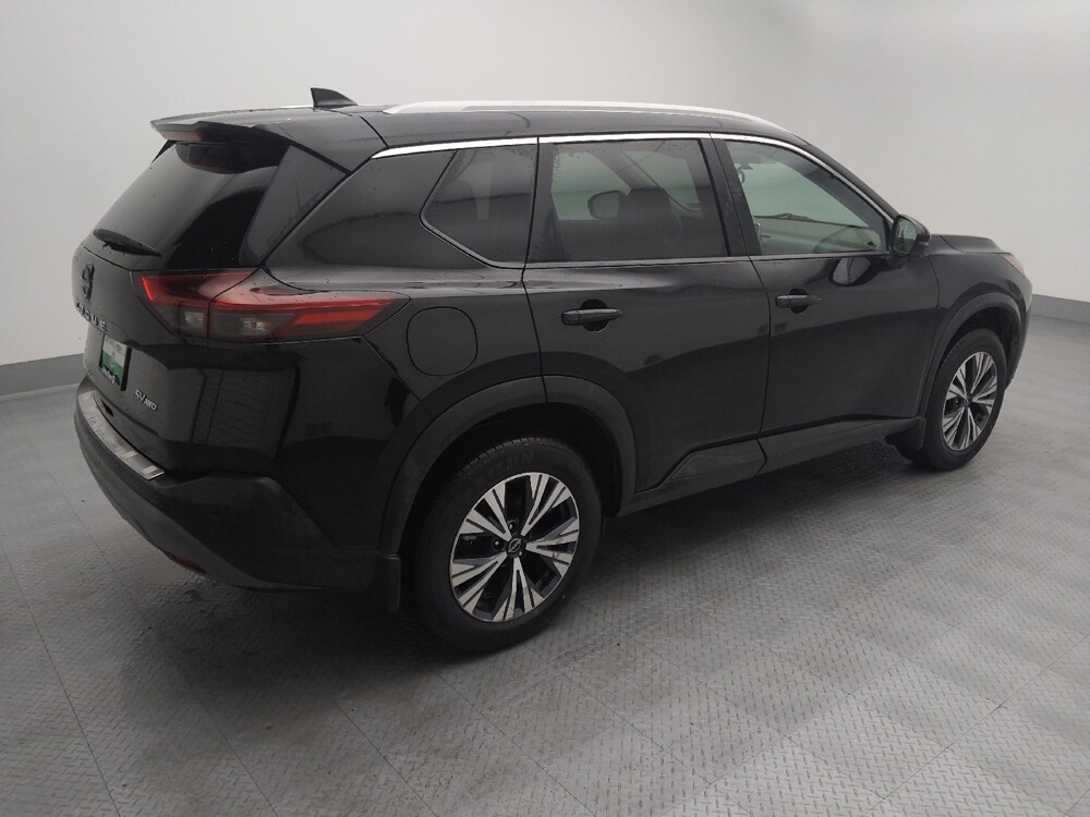 2023 Nissan Rogue in St. Louis, MO 63136 - 18126095 10