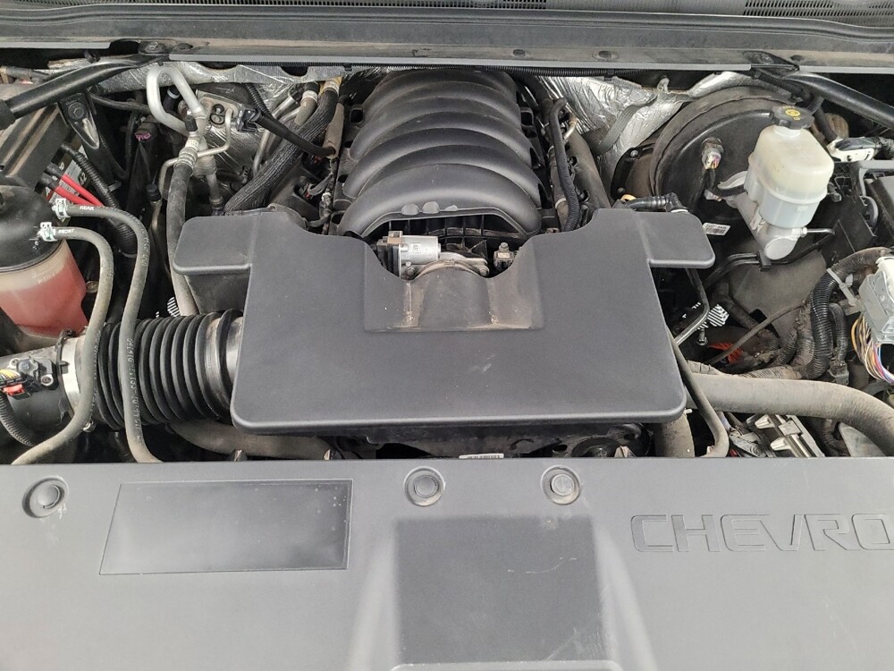 2016 Chevrolet Suburban in Houston, TX 77060 - 18126096 30