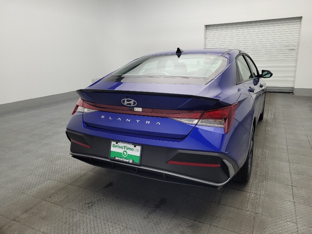 2025 Hyundai Elantra in Lauderdale Lakes, FL 33313 - 18126104 7