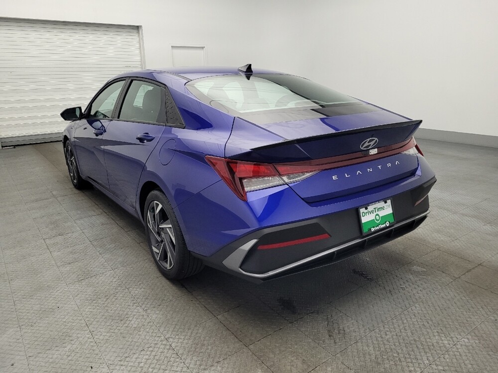 2025 Hyundai Elantra in Lauderdale Lakes, FL 33313 - 18126104 5