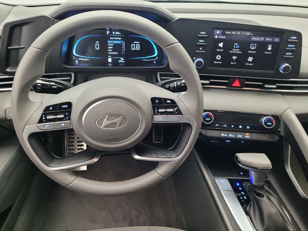 2025 Hyundai Elantra in Lauderdale Lakes, FL 33313 - 18126104 22