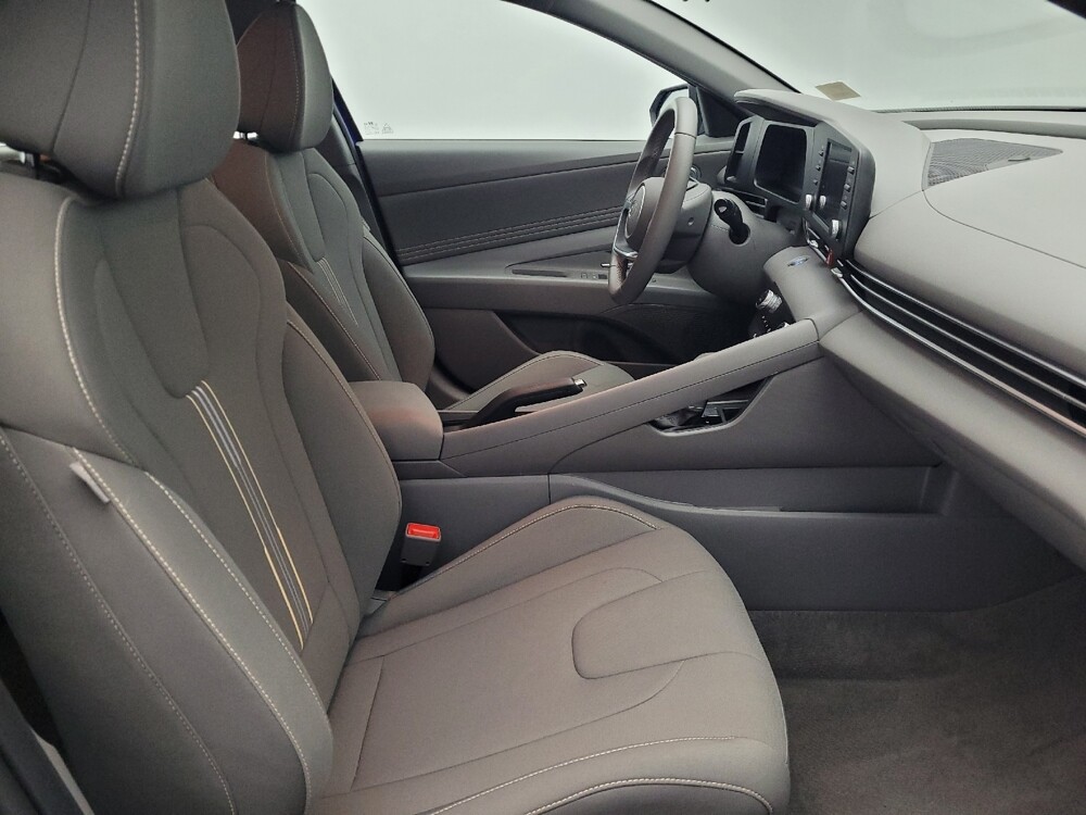 2025 Hyundai Elantra in Lauderdale Lakes, FL 33313 - 18126104 21