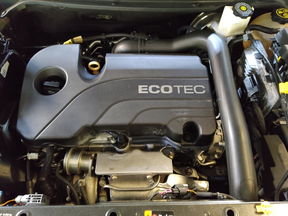 2018 Chevrolet Equinox in Charleston, SC 29414 - 18126120 30