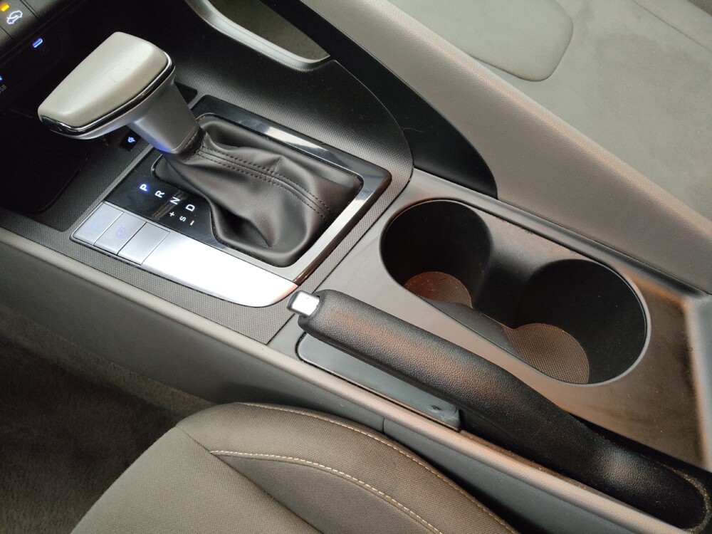 2025 Hyundai Elantra in Albuquerque, NM 87123 - 18126133 26