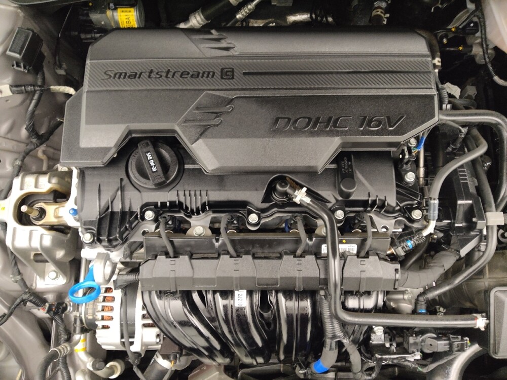 2025 Hyundai Elantra in Albuquerque, NM 87123 - 18126133 30