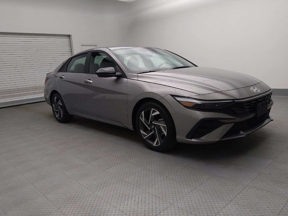 2025 Hyundai Elantra in Albuquerque, NM 87123 - 18126133 11