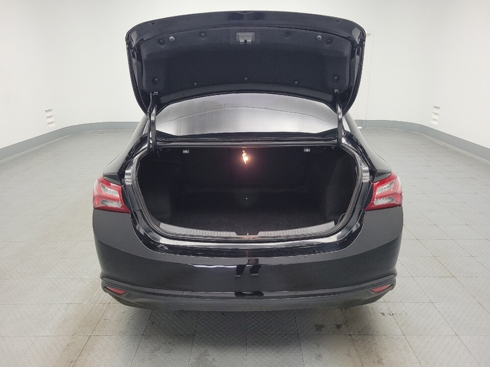 2019 Chevrolet Malibu in Huntsville, AL 35816 - 18126142 29