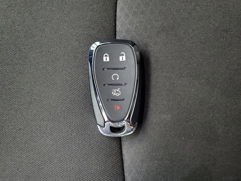 2019 Chevrolet Malibu in Huntsville, AL 35816 - 18126142 32