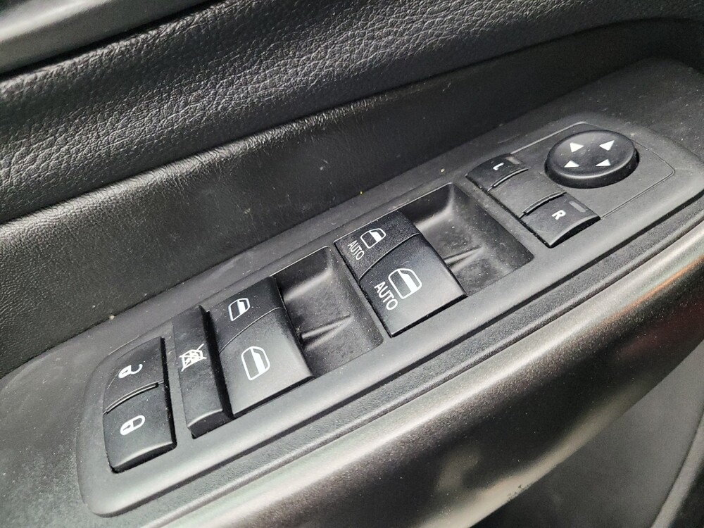 2020 Jeep Cherokee in Memphis, TN 38115 - 18126145 27