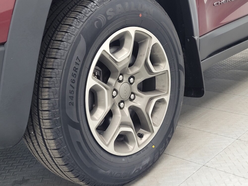 2020 Jeep Cherokee in Memphis, TN 38115 - 18126145 31