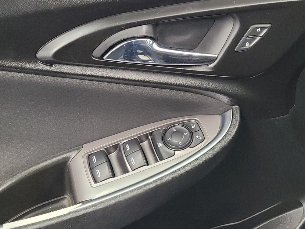 2020 Chevrolet Malibu in Houston, TX 77060 - 18126152 27