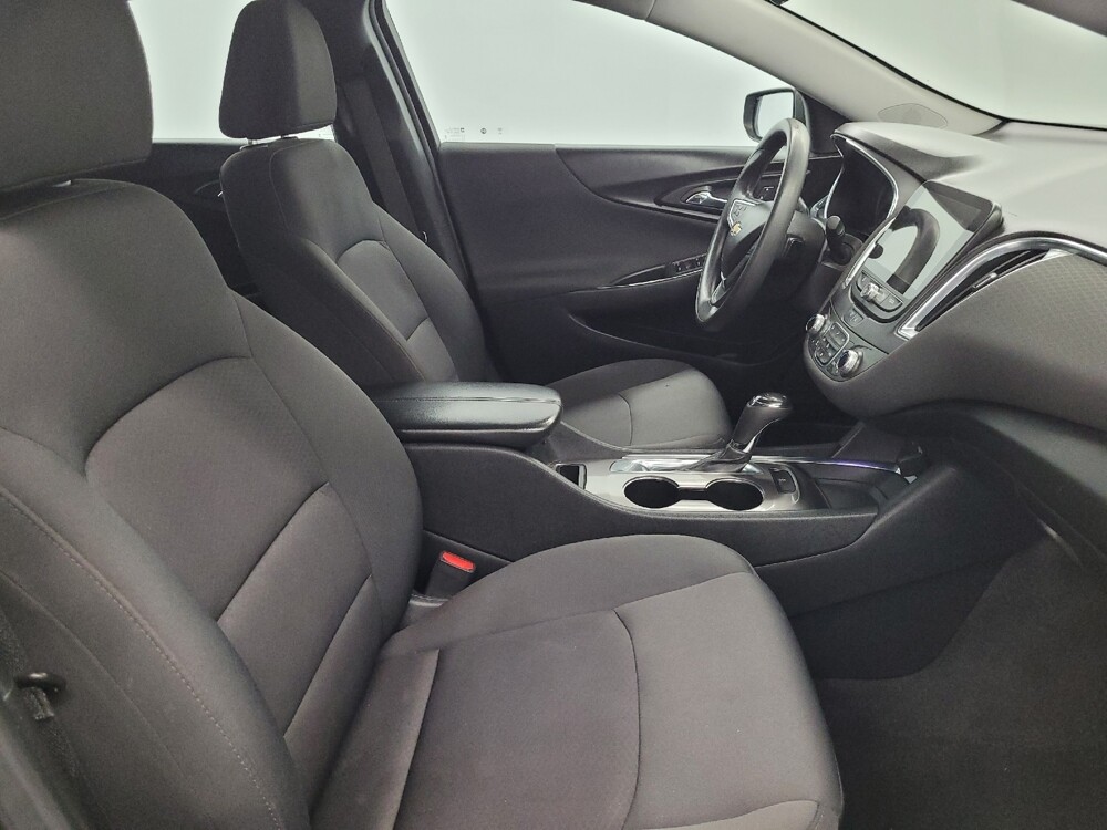 2020 Chevrolet Malibu in Houston, TX 77060 - 18126152 21