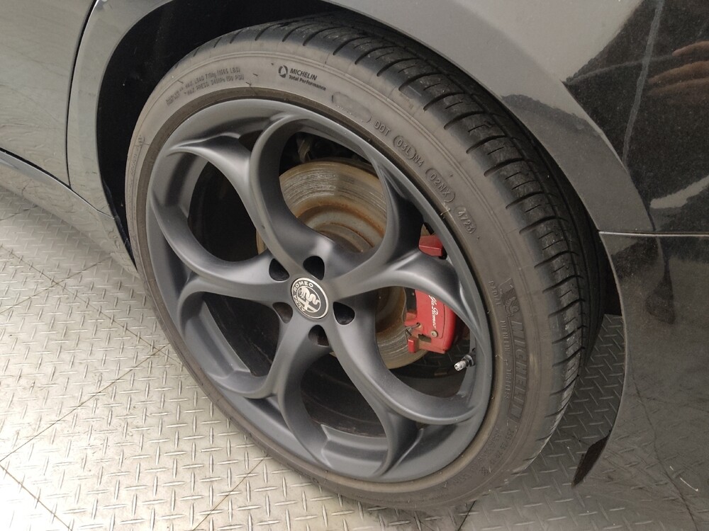 2019 Alfa Romeo Giulia in Houston, TX 77074 - 18126154 31